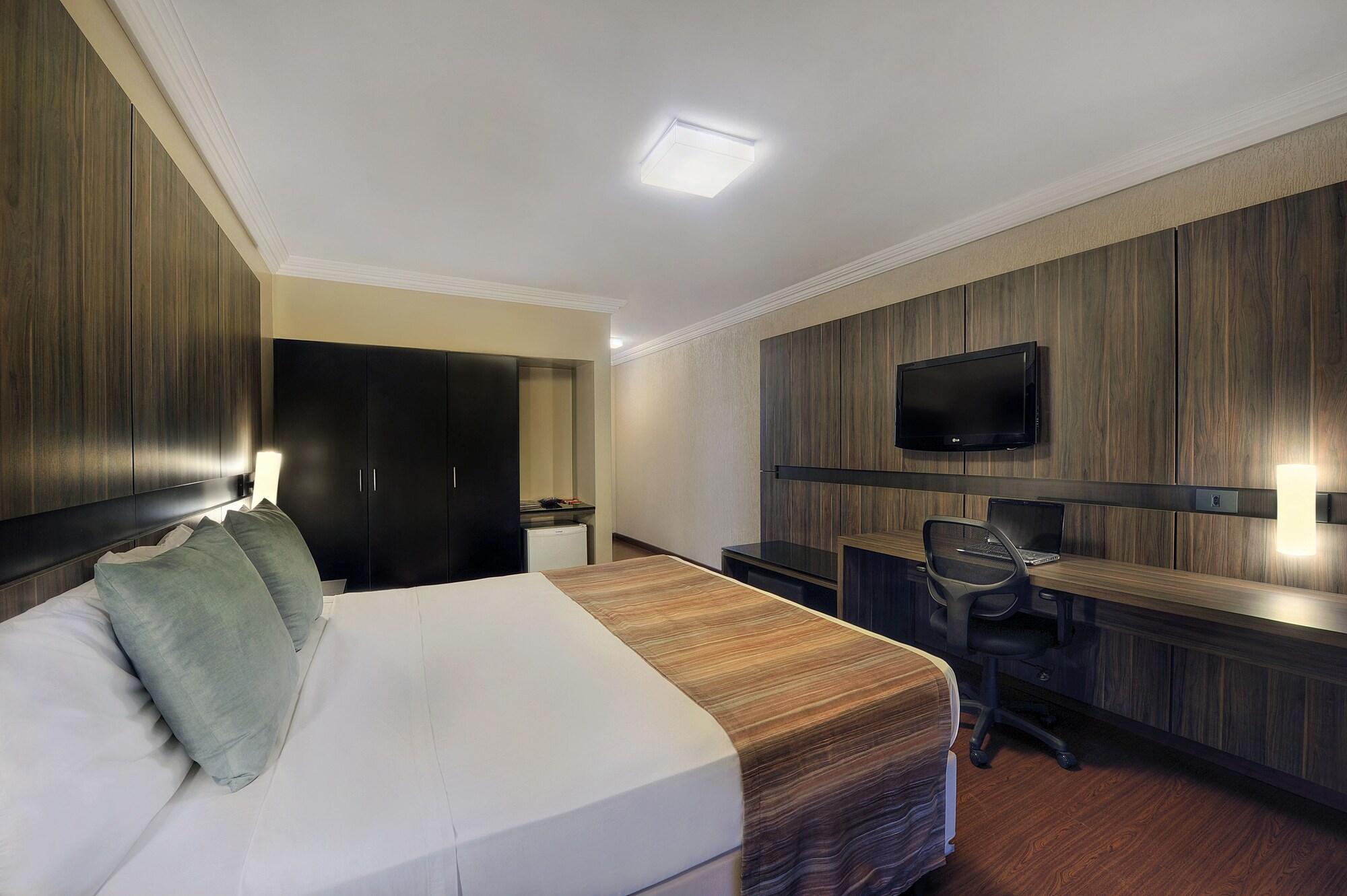 Hotel Deville Express Cascavel Cascavel  Eksteriør billede