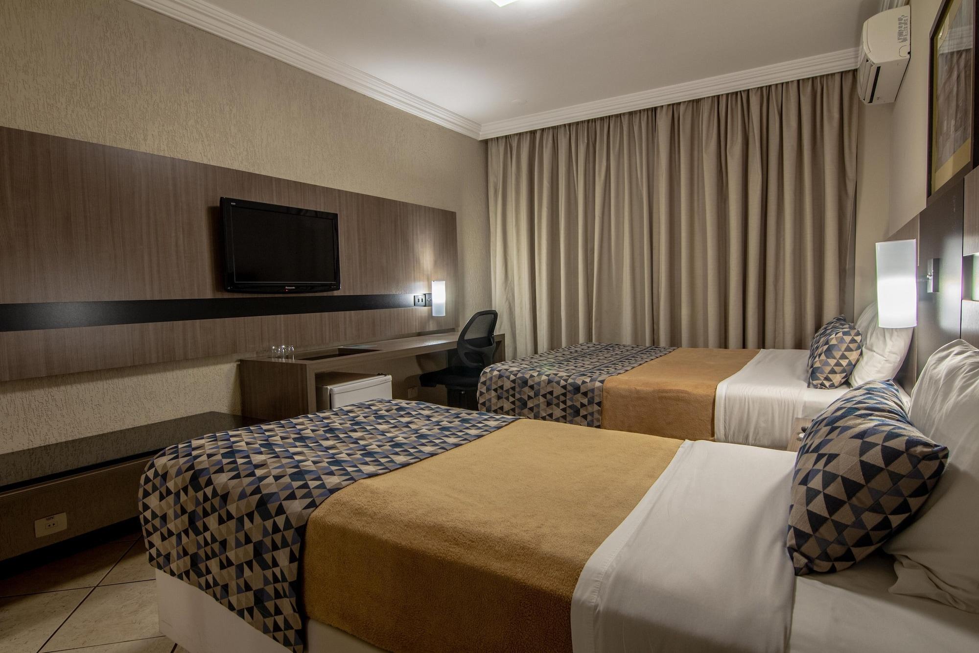 Hotel Deville Express Cascavel Cascavel  Eksteriør billede