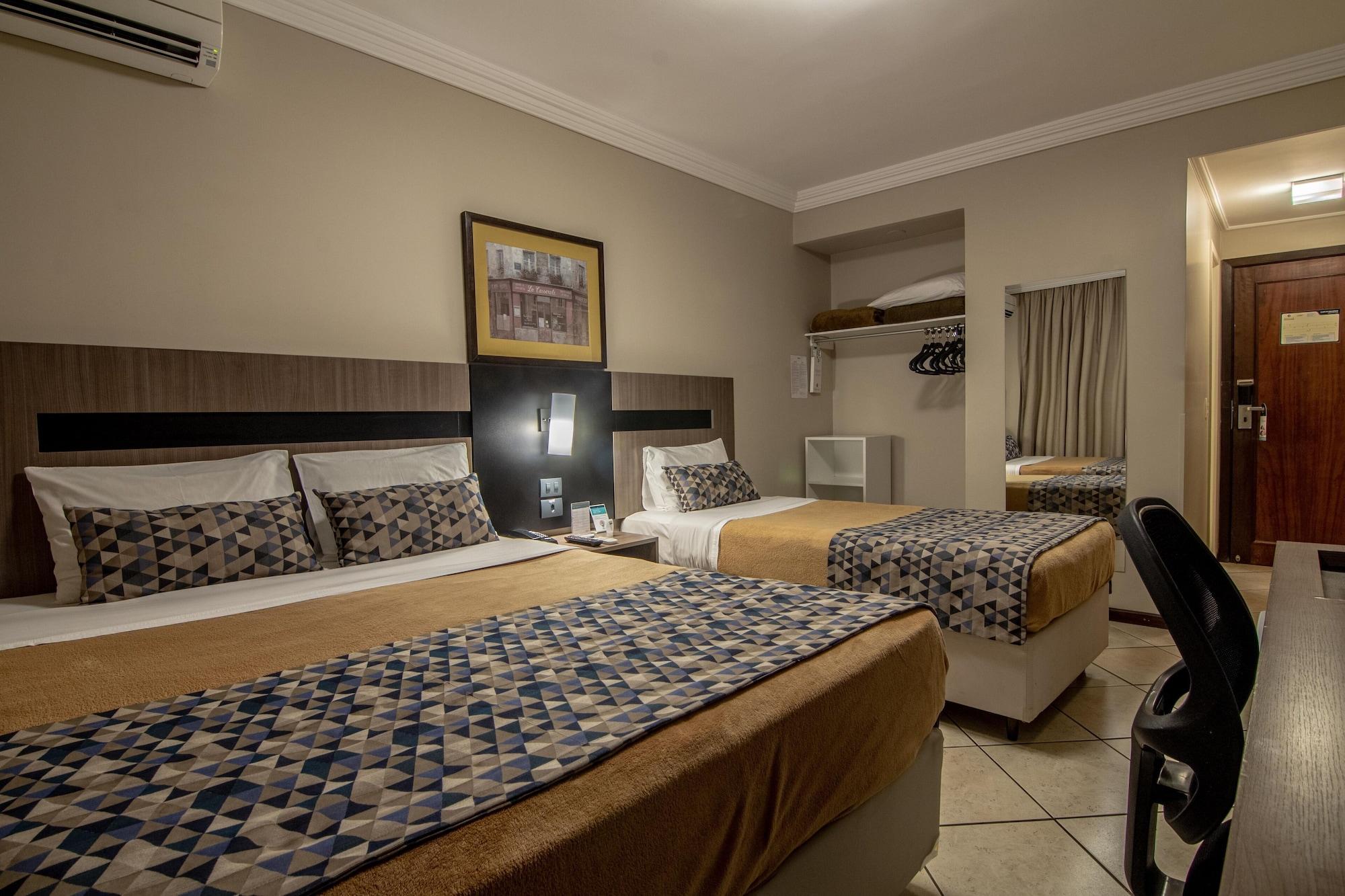 Hotel Deville Express Cascavel Cascavel  Eksteriør billede