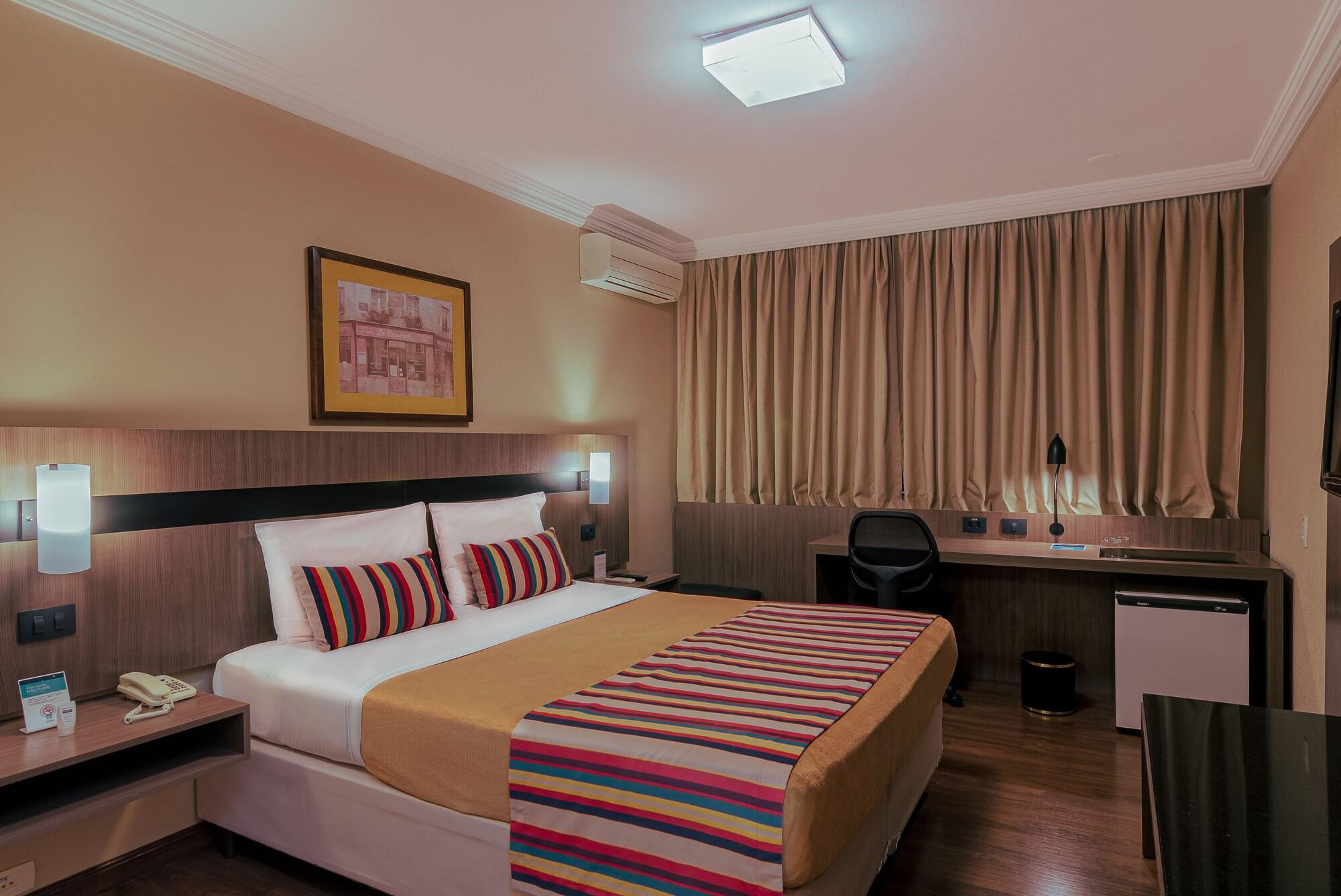 Hotel Deville Express Cascavel Cascavel  Eksteriør billede
