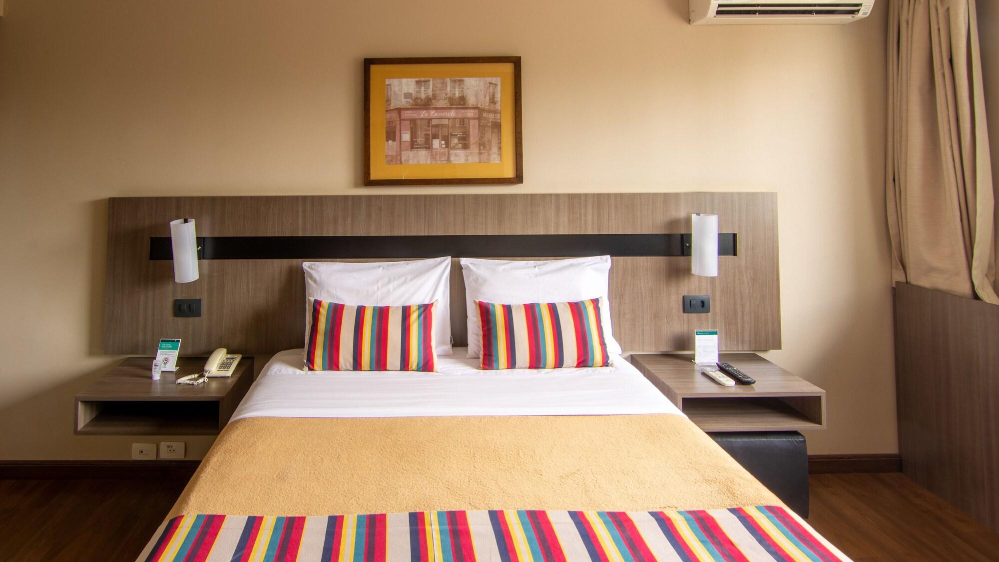Hotel Deville Express Cascavel Cascavel  Eksteriør billede