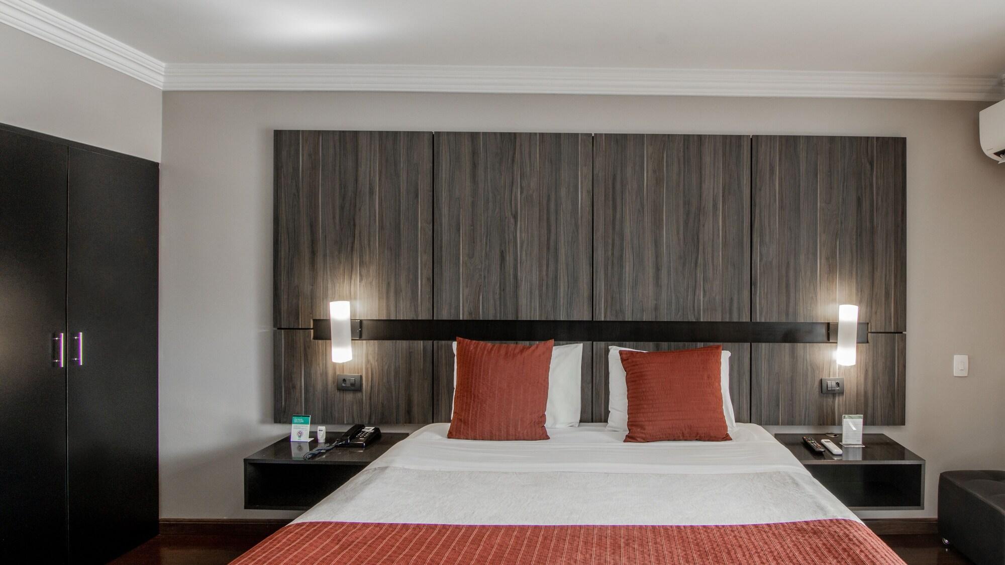 Hotel Deville Express Cascavel Cascavel  Eksteriør billede