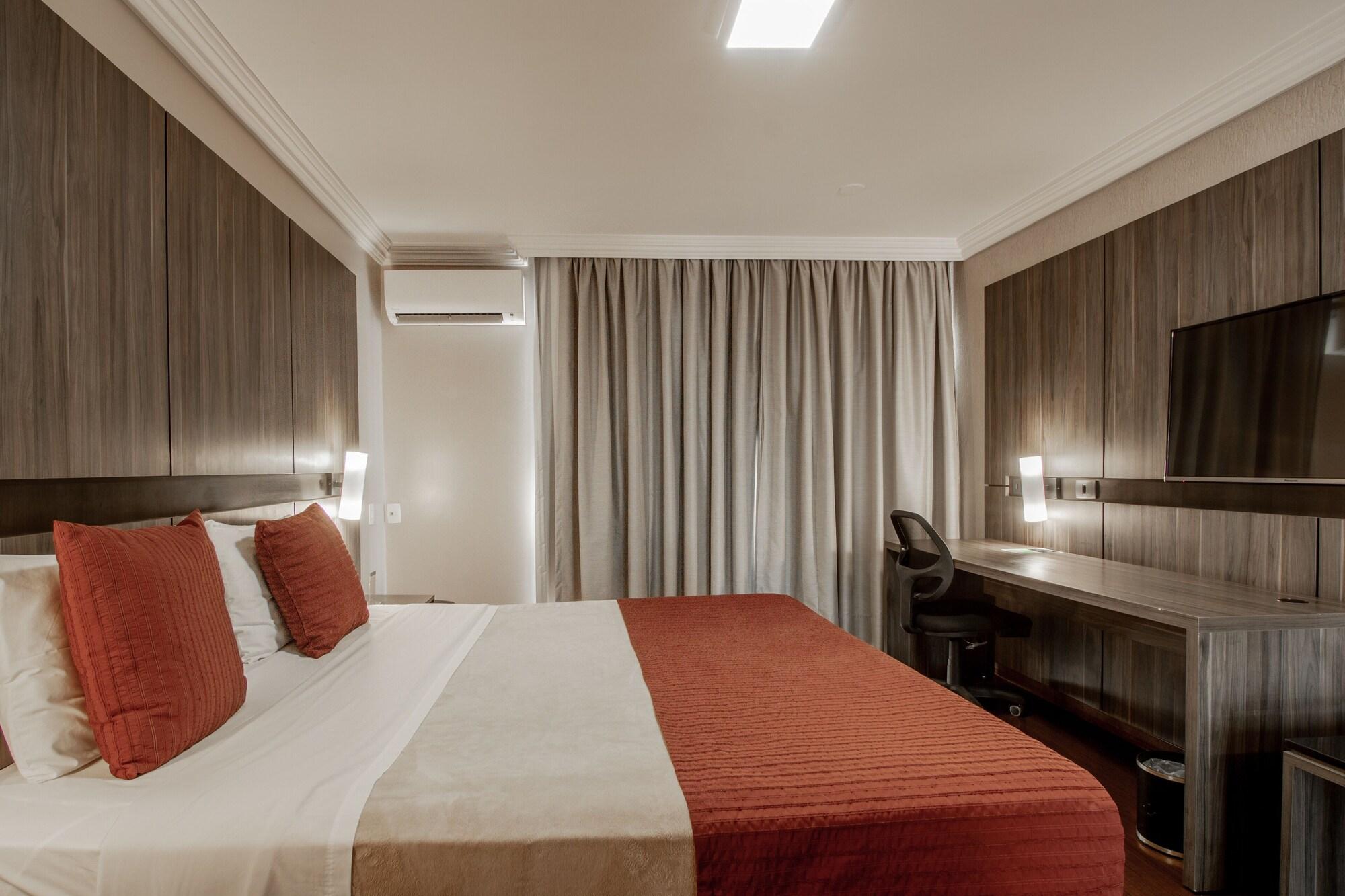 Hotel Deville Express Cascavel Cascavel  Eksteriør billede