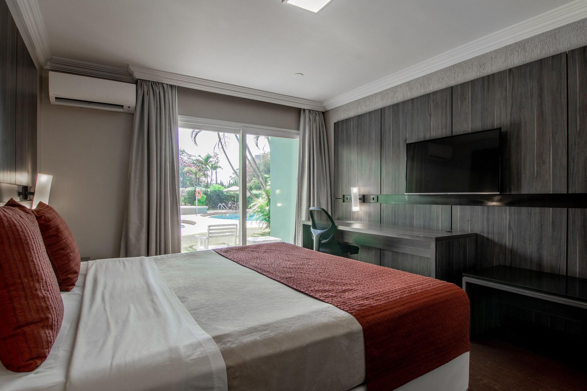 Hotel Deville Express Cascavel Cascavel  Eksteriør billede