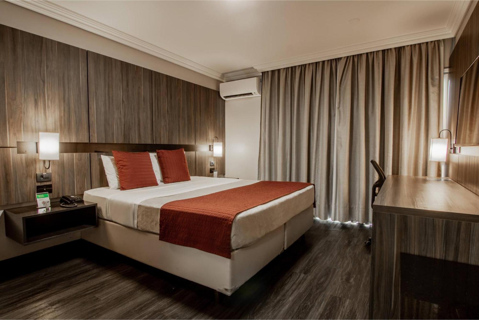 Hotel Deville Express Cascavel Cascavel  Eksteriør billede