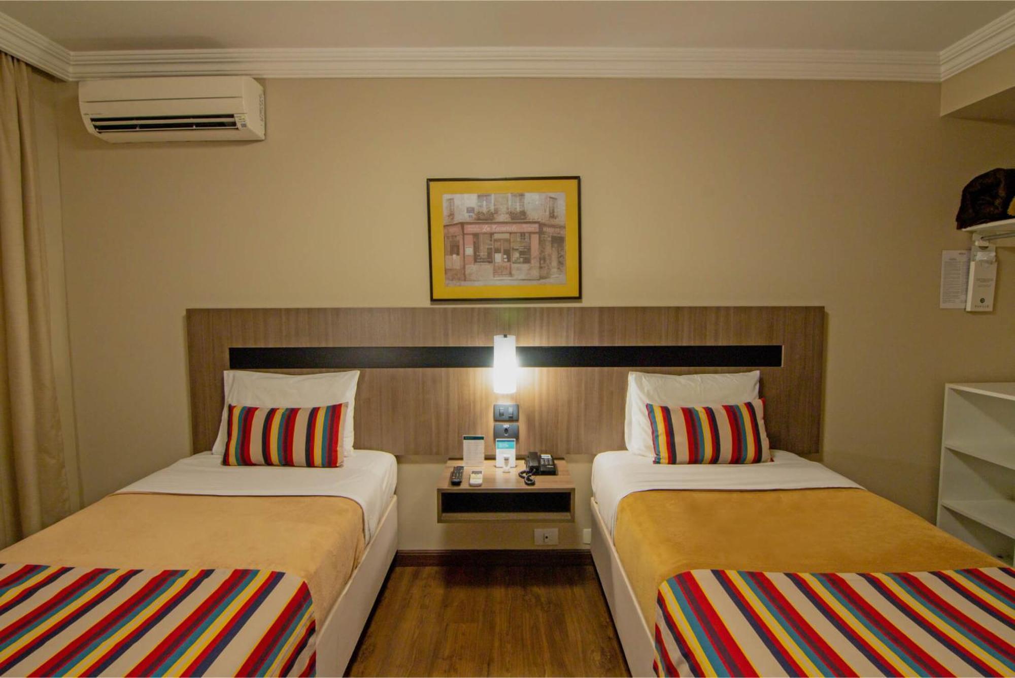 Hotel Deville Express Cascavel Cascavel  Eksteriør billede