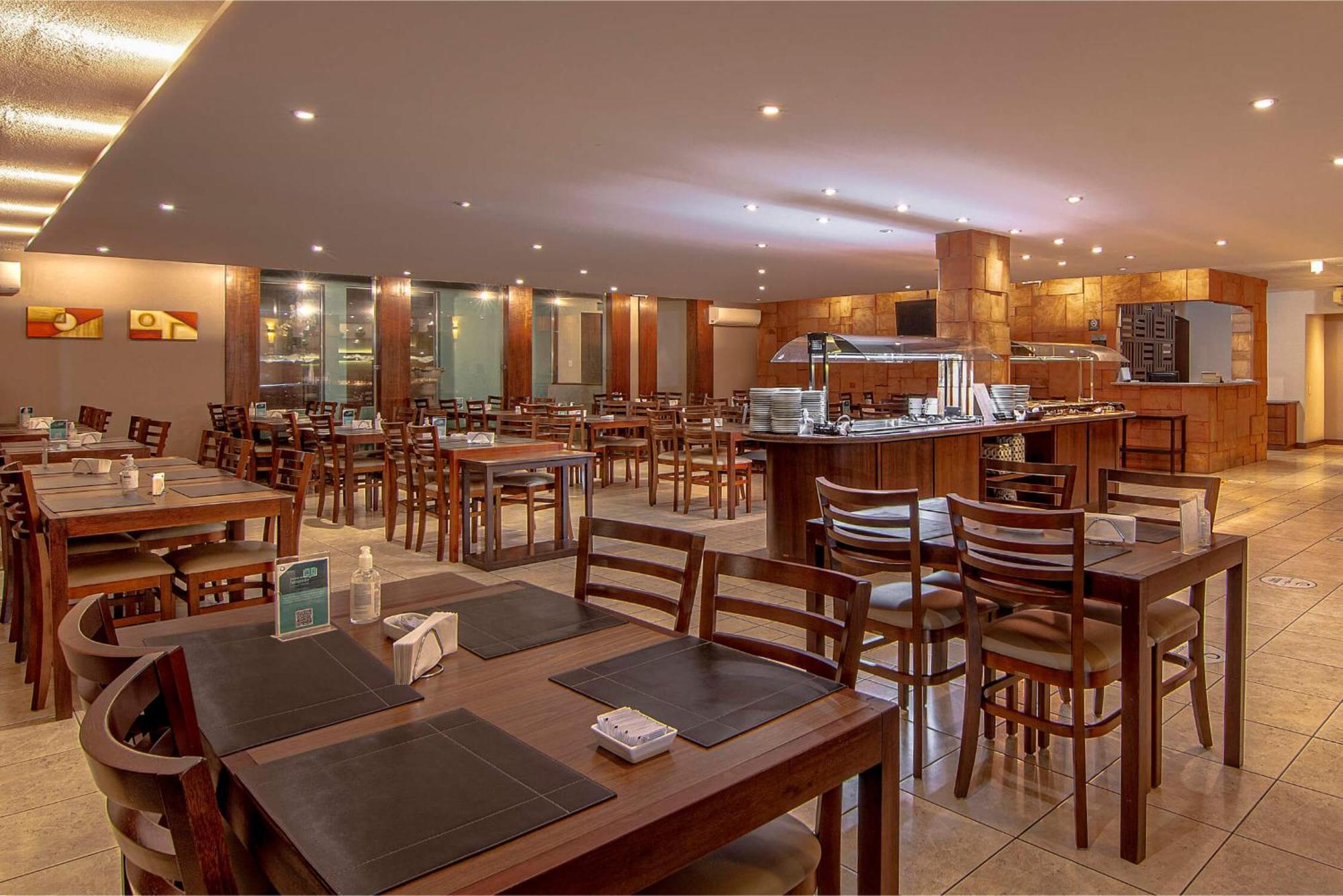 Hotel Deville Express Cascavel Cascavel  Eksteriør billede