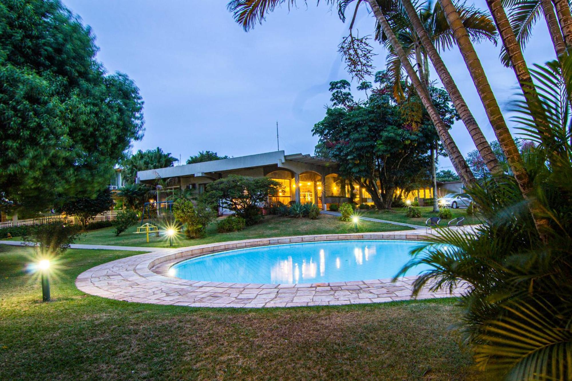 Hotel Deville Express Cascavel Cascavel  Eksteriør billede