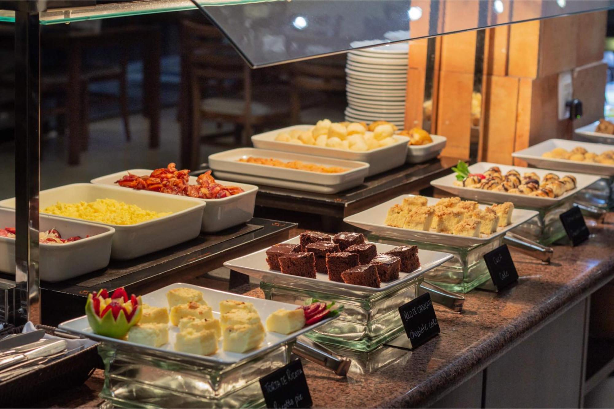 Hotel Deville Express Cascavel Cascavel  Eksteriør billede