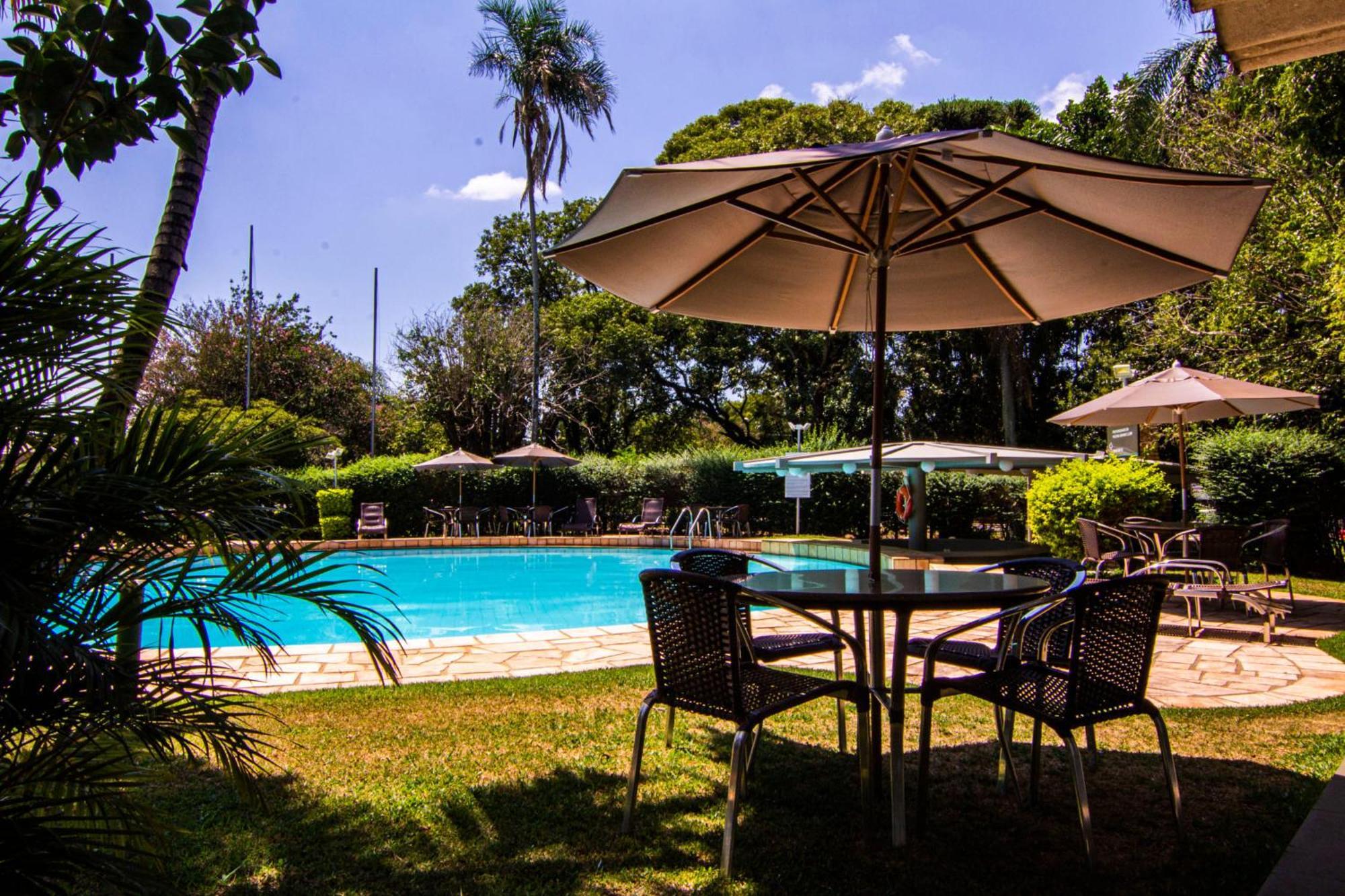 Hotel Deville Express Cascavel Cascavel  Eksteriør billede